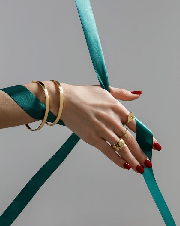 Les bracelets tendance à ne pas manquer cette saison !